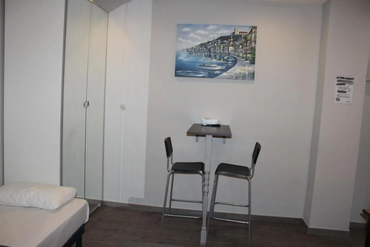 Bcn Condal Hostal Barcelona 2*,