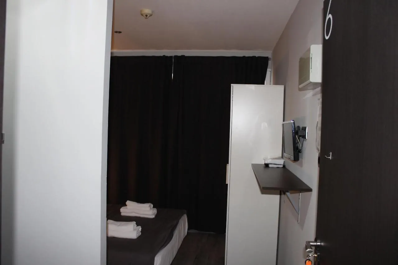 Bcn Condal Hostal Barcelona 2*,